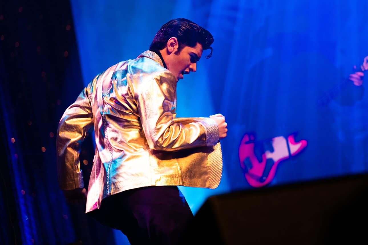 Elvis impersonator Emilio Santoro. Photo by Maarten Geuskens